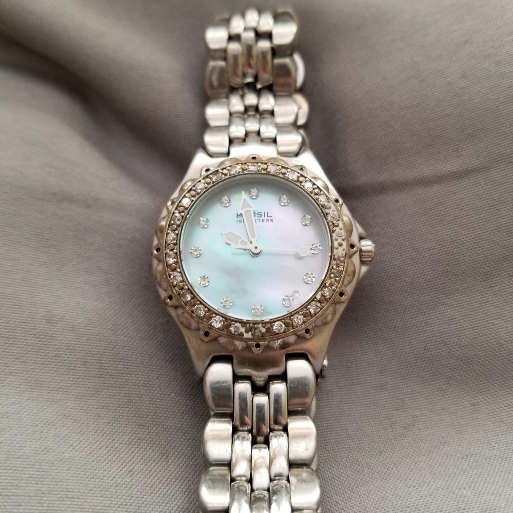 Fossil watch with mother of pearl and diamonds